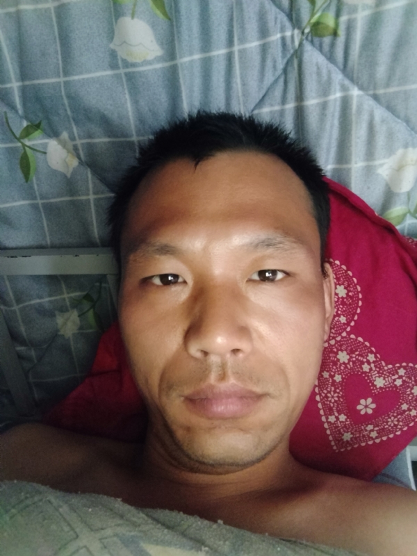 弘扬的第一张照片--天津中老年相亲网