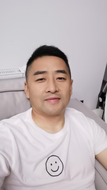 向阳而生的第一张照片--天津中老年相亲网